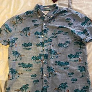 Men’s Penguin button down short sleeve shirt